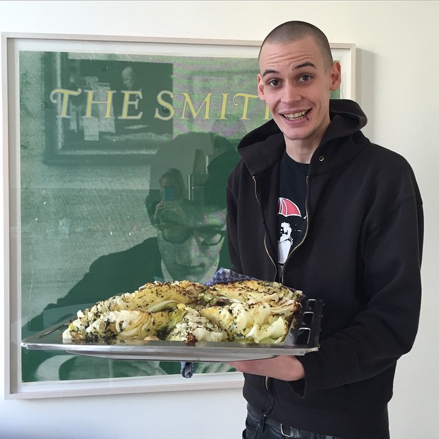Today star-cook Henning serves us amazing healthy food in the agency 😀