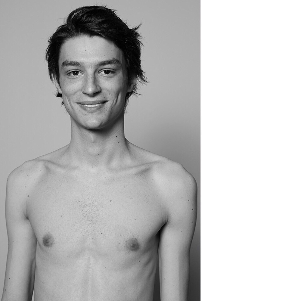He's finally back! Presenting Elijah's (@vb_industry) new polaroids!