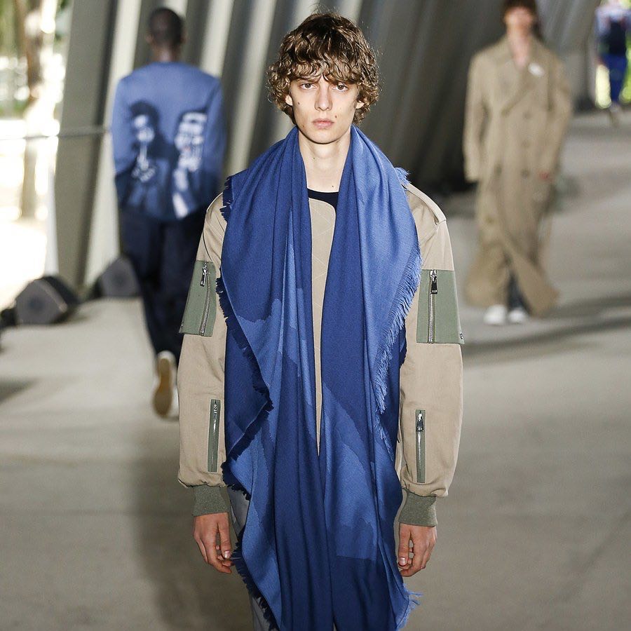 Leon D (@leondame) for Etudes SS18. Styling by Tom Van Dorpe.