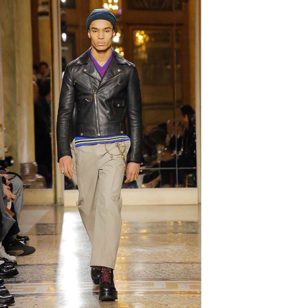 Alec (@alecjoshua_) makes his runway debut for Versace AW18. Styling by Jacob K. Thank you @pg_dmcasting!