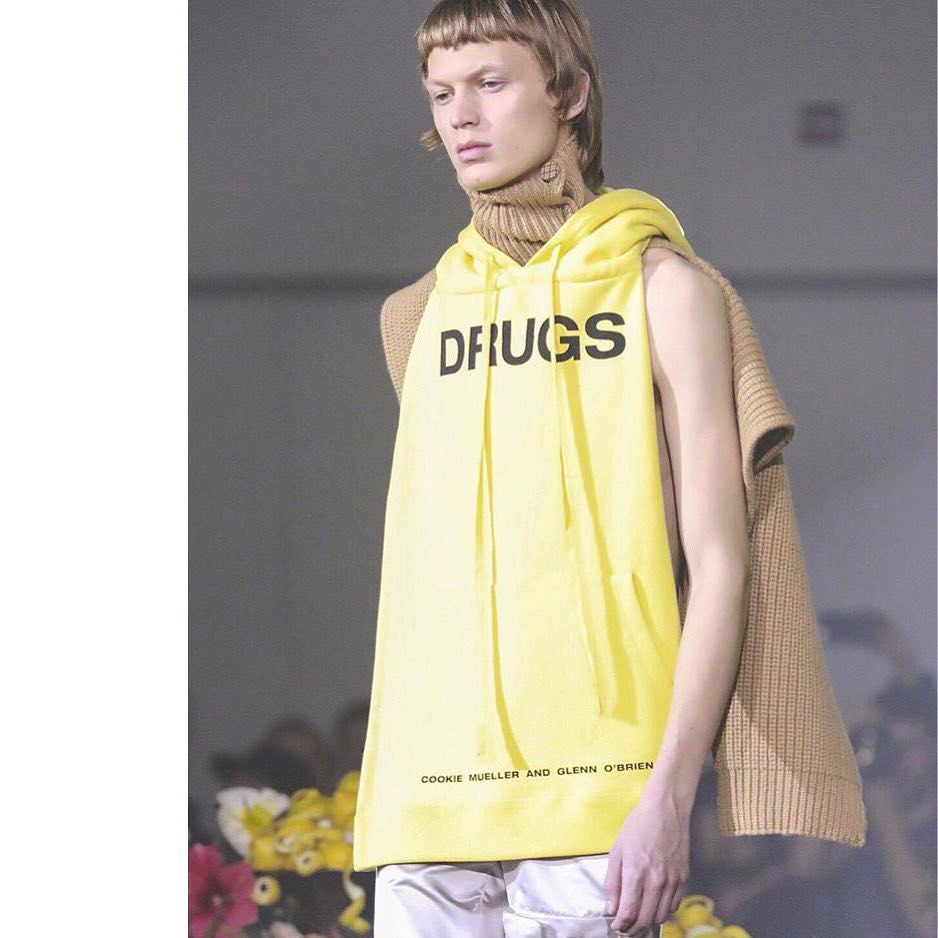 Jonas G (@jonasgloeer) walking his 10th Raf Simons show in NYC last night. A huge thank you to @rafsimons and his team and @ashleybrokaw!