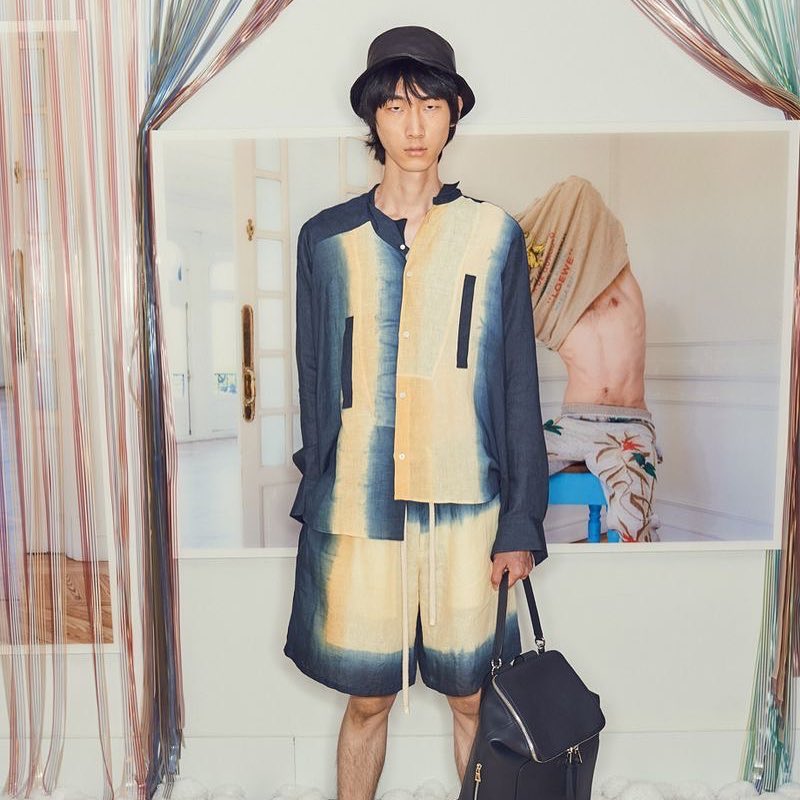 Han Ji (@hannxji) for Loewe SS19. Styling by Benjamin Bruno. Thank you @ashleybrokaw!