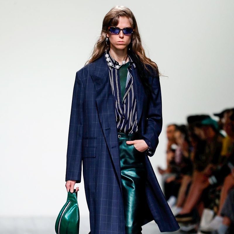 Happy birthday Amanda (@amanda_ljunggren) Here walking for John Lawrence Sullivan SS19. Styling by Anna Pesonen. Thank you @troyfuss!