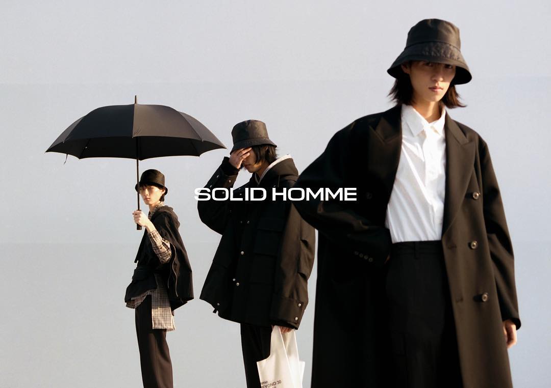 Han Ji (@hannxji) and Na (@na.aaaaaaaa) for Solid Homme's Spring/Summer 2019 campaign. Photography by Cho Gi Seok and styling by Andrej Skok.
