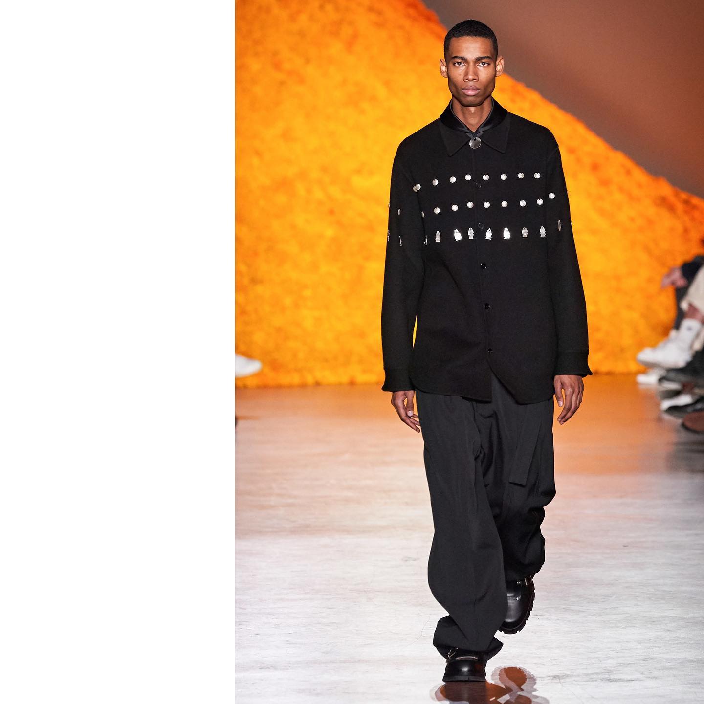 Keiron (@kcaynes) closing Jil Sander AW20. Hair by Eugene Souleiman, makeup by Lucy Bridge and casting by Henry Thomas.