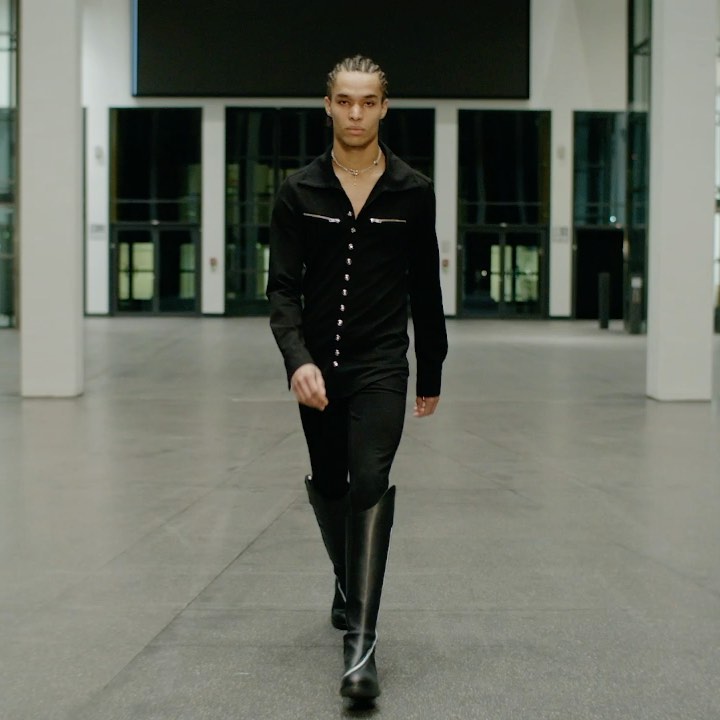Alec for GmbH AW21. ‚Welt am Draht‘, creative direction by Benjamin A. Huseby & Serhat Isik, director Matt Lambert, hair Mustafa Yanaz, makeup & braiding by Adiam Habtezion, casting by Affa Osman.