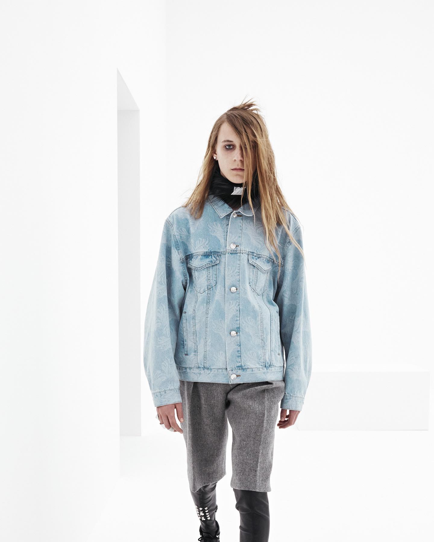 Finn T (debut) for WE11DONE FW21. Photography and direction by Willy Vanderperre, styling by Olivier Rizzo,hair by Anthony Turner, makeup by Karin Westerlundd, manicure by Anatole Rainey, casting by Ashley Brokaw.