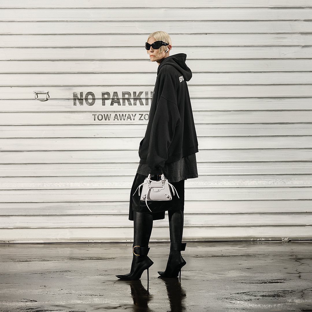 Minttu (@superminttu ) for Balenciaga’s accessories campaign photographed by Katy Grannan, hair by Holli Smith and makeup by Inge Grognard.