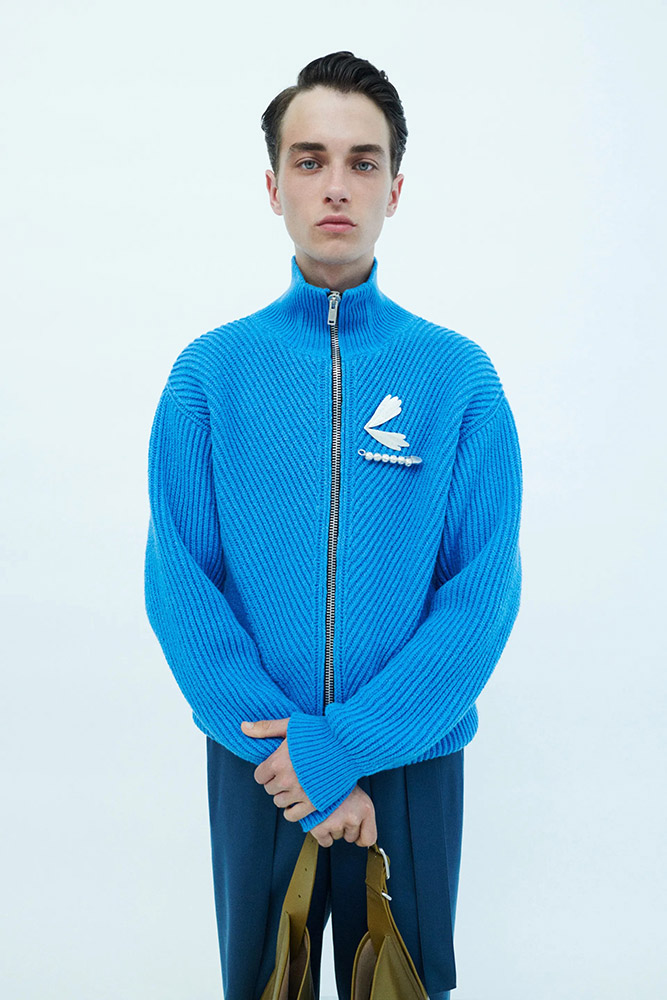 Viktor K (@viko63 ) for Jil Sander Resort 2023. Creative direction by Lucie and Luke Meier, photography by Chris Rhodes, hair by David Harborow, make up by Laura Dominique, casting by Julia Lange Casting.