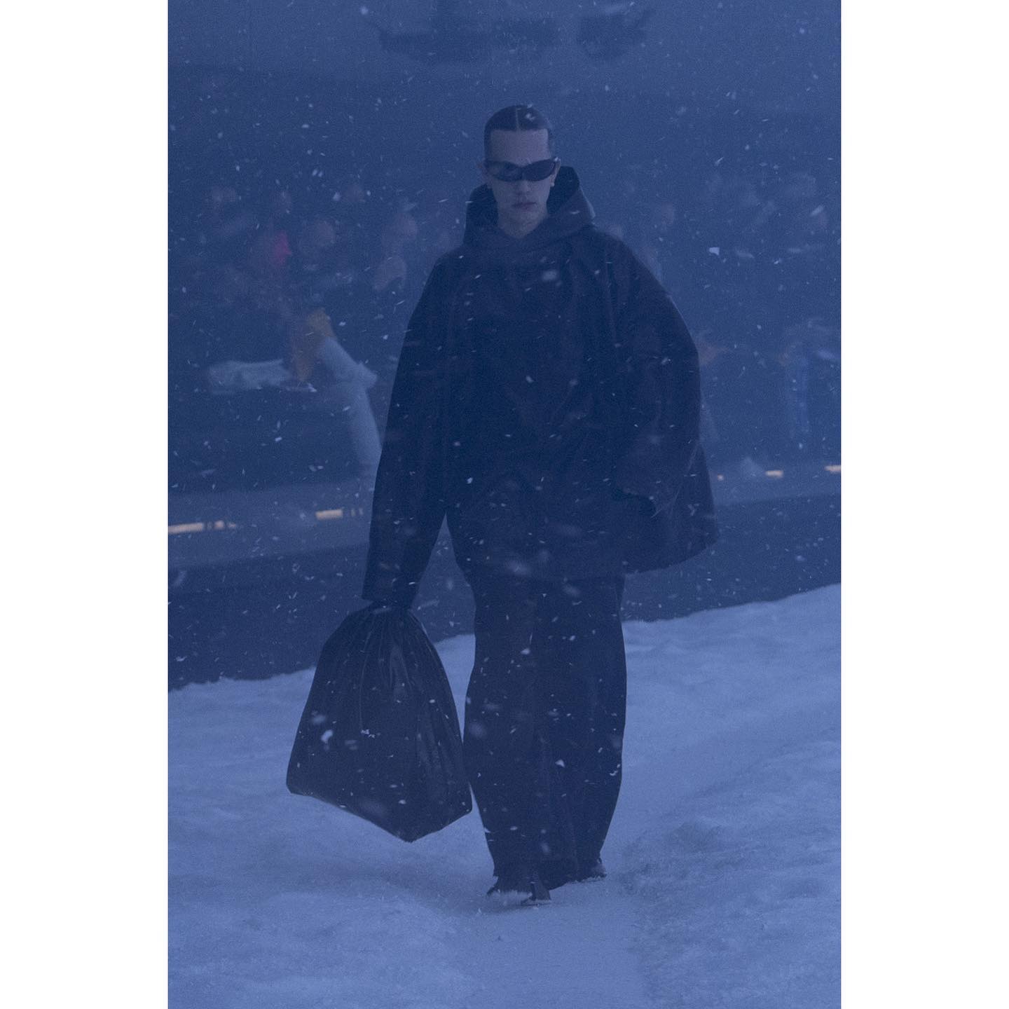 BFRND (@bfrnd ) for Balenciaga Winter 22. Hair by Gary Gill, make-up by Inge Grognard, architecture by sub, music by Bfrnd.