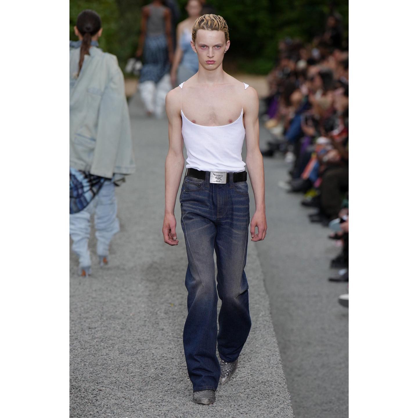 Aarich (@paahcserohcseg ) for Y/Project SS23. Styling by Robbie Spencer, hair by Ramona Eschbach, make up by Inge Grognard, casting by Establishment.