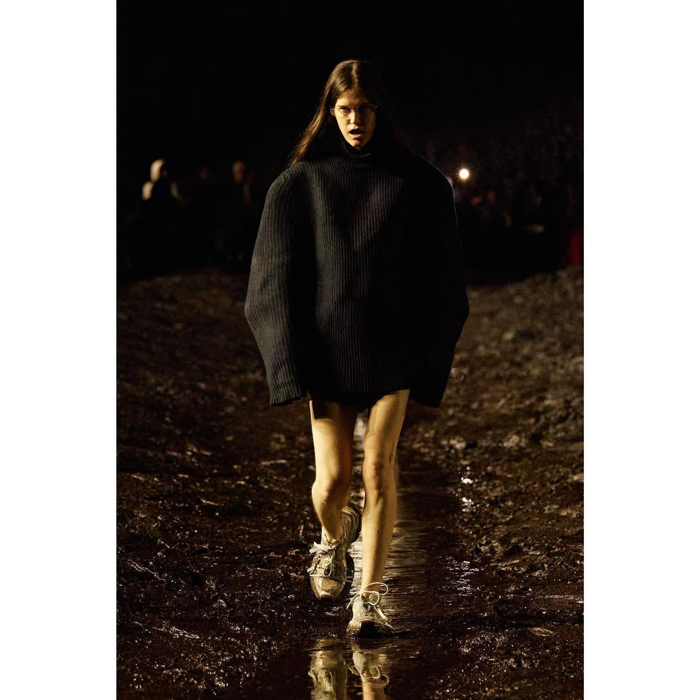 Eliza (@elizad0uglas ) for Balenciaga SS23. Hair by Gary Gill, make-up by Inge Grognard.