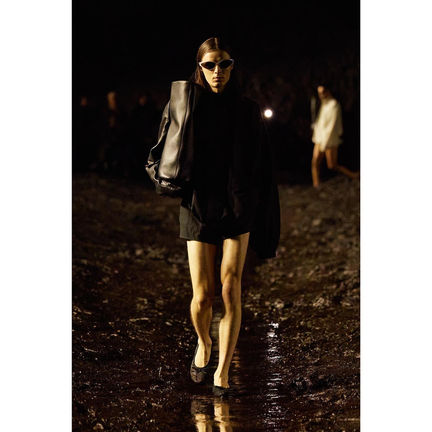 Ewan (@ewanmurray ) for Balenciaga SS23. Hair by Gary Gill, make-up by Inge Grognard.