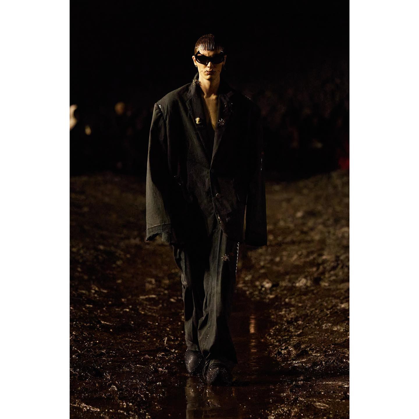 Zachary (@zacolive ) for Balenciaga SS23. Hair by Gary Gill, make-up by Inge Grognard.