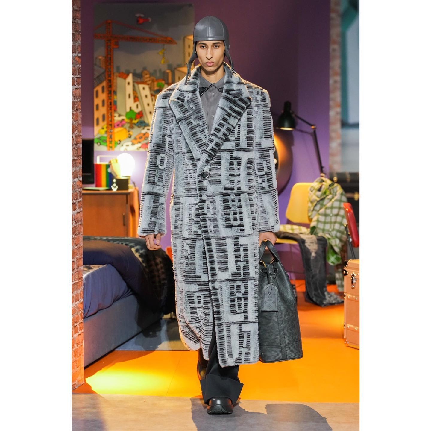 Anas (@anas.enj ) debut for Louis Vuitton FW23. Styling by Ib Kamara, casting by Samuel Ellis for DM Casting.