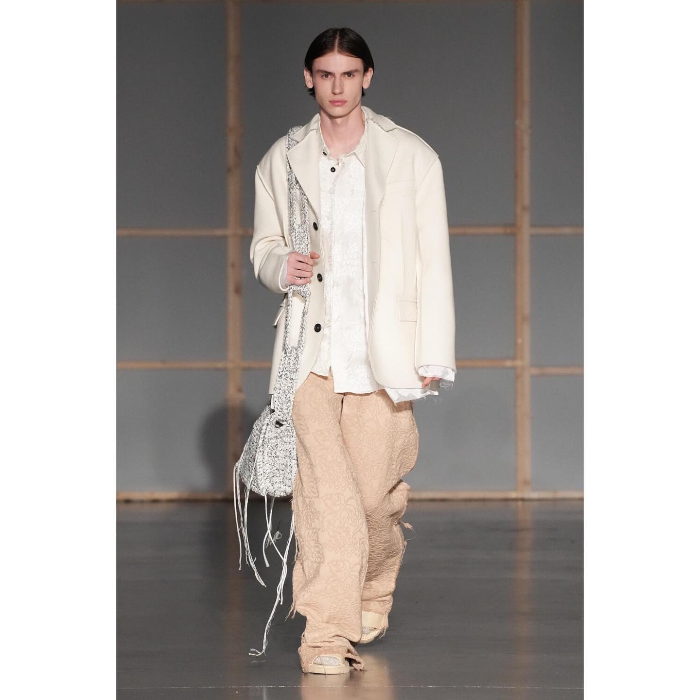 Ati (@atioppelt ), Erik J (@yung.terik ), Bojan (@bojan.ronsijn ), Edwin (@_edwintay ), Callum (@callumheslop ), Quentin (@neox01 ) and Lan (@lan_dear.yang ) for Federico Cina FW23.