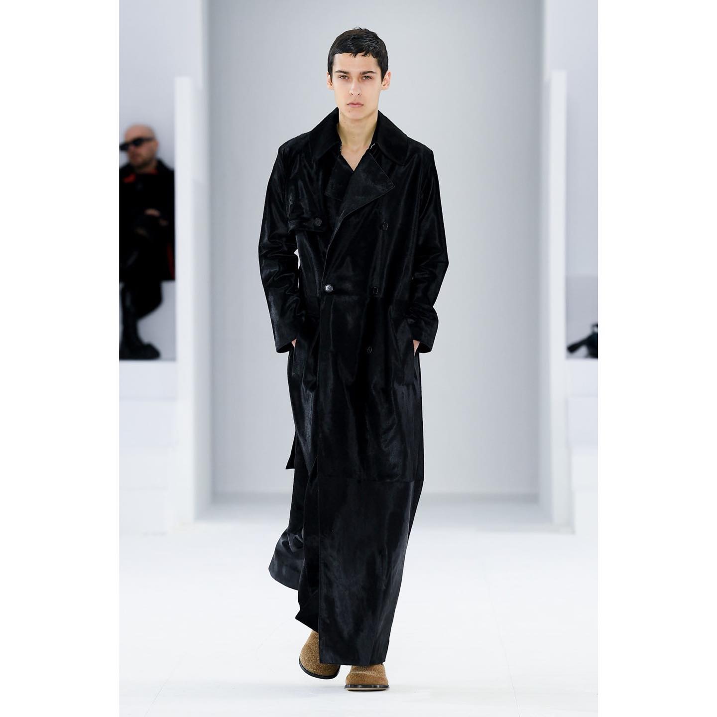 Bruno (@bruno_krahl ) for Loewe FW23. Styling by Benjamin Bruno, casting by Ashley Brokaw.