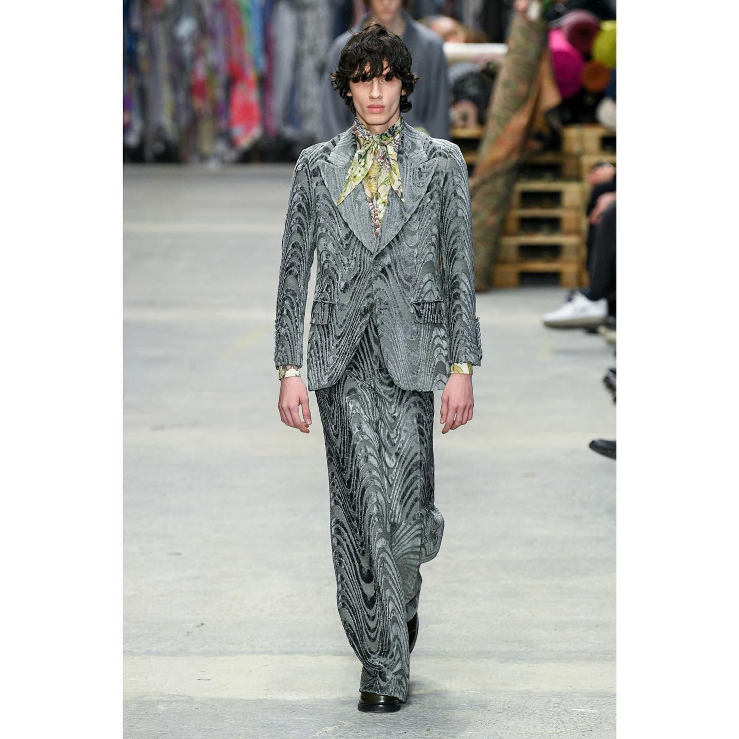 Kaplan (@kapo.h ) for Etro FW23. Styling by Vincent Pons, casting by Piotr Chamier.