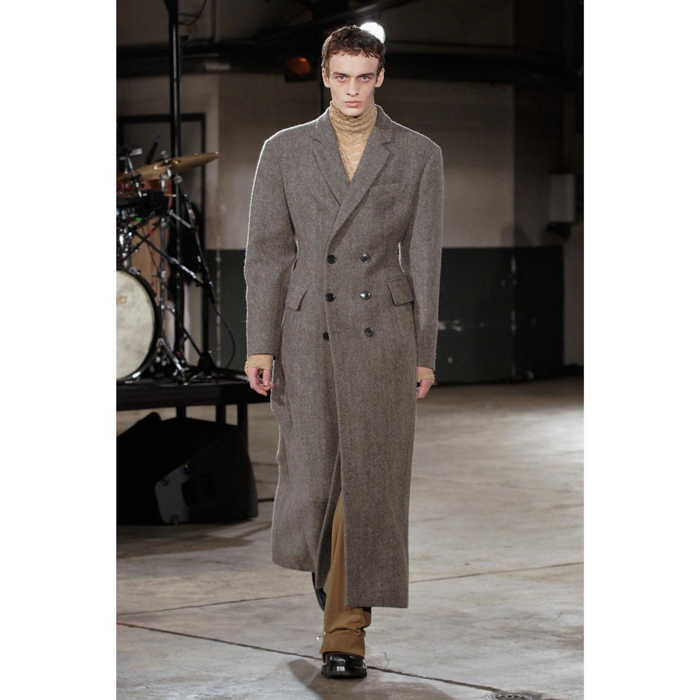 Leo (@leo.cremer ) for Dries Van Noten FW23. Styling by Nancy Rohde, cast by Piergiorgio for DM Casting.