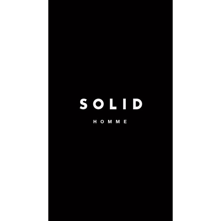 Lewin (@lewin104k ) for Solid Homme SS23 Campaign. Photography by Suzie and Leo, styling by Julian Ganio, hair by Patrick Glatthaar, make-up by Ramona Eschbach.