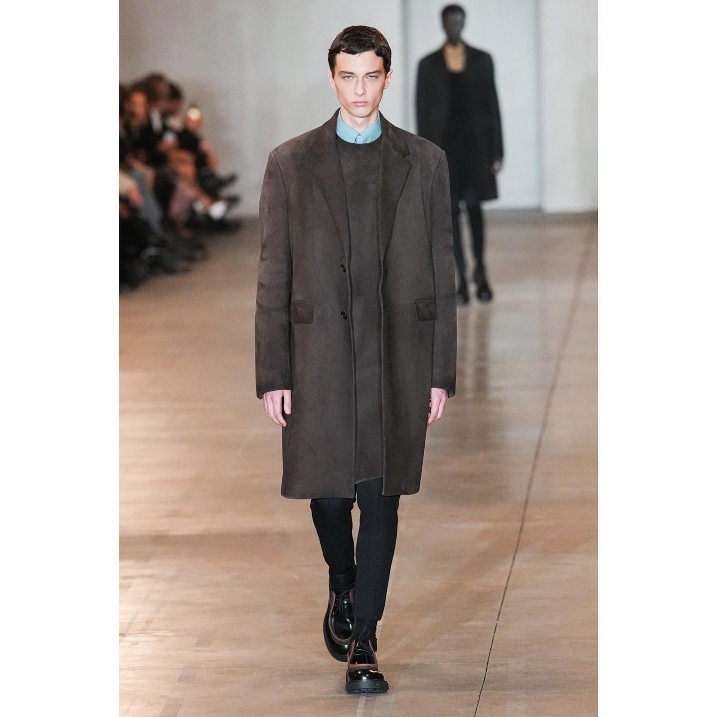 Viktor K (@viko63 ) for Prada FW23. Styling by Olivier Rizzo, hair by Guido Palau, make-up by Pat McGrath, casting by Ashley Brokaw.