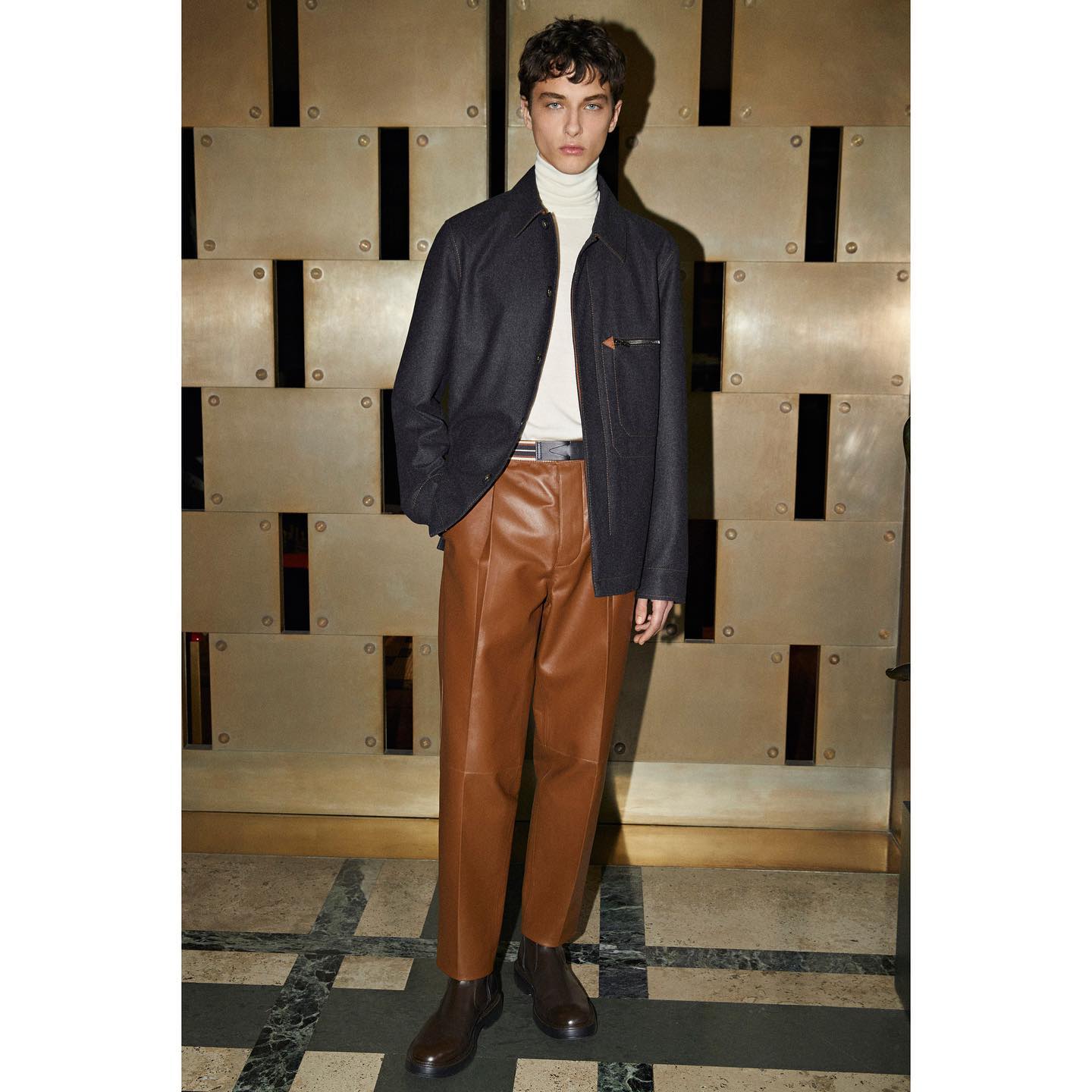 Viktor K (@viko63 ) for Tod’s FW23/24. Photography by Valentin Hennequin, styling by Beat Bolliger hair by Paolo Soffiatti, make-up by Tanja Friscic, casting by Piergiorgio for DM casting.