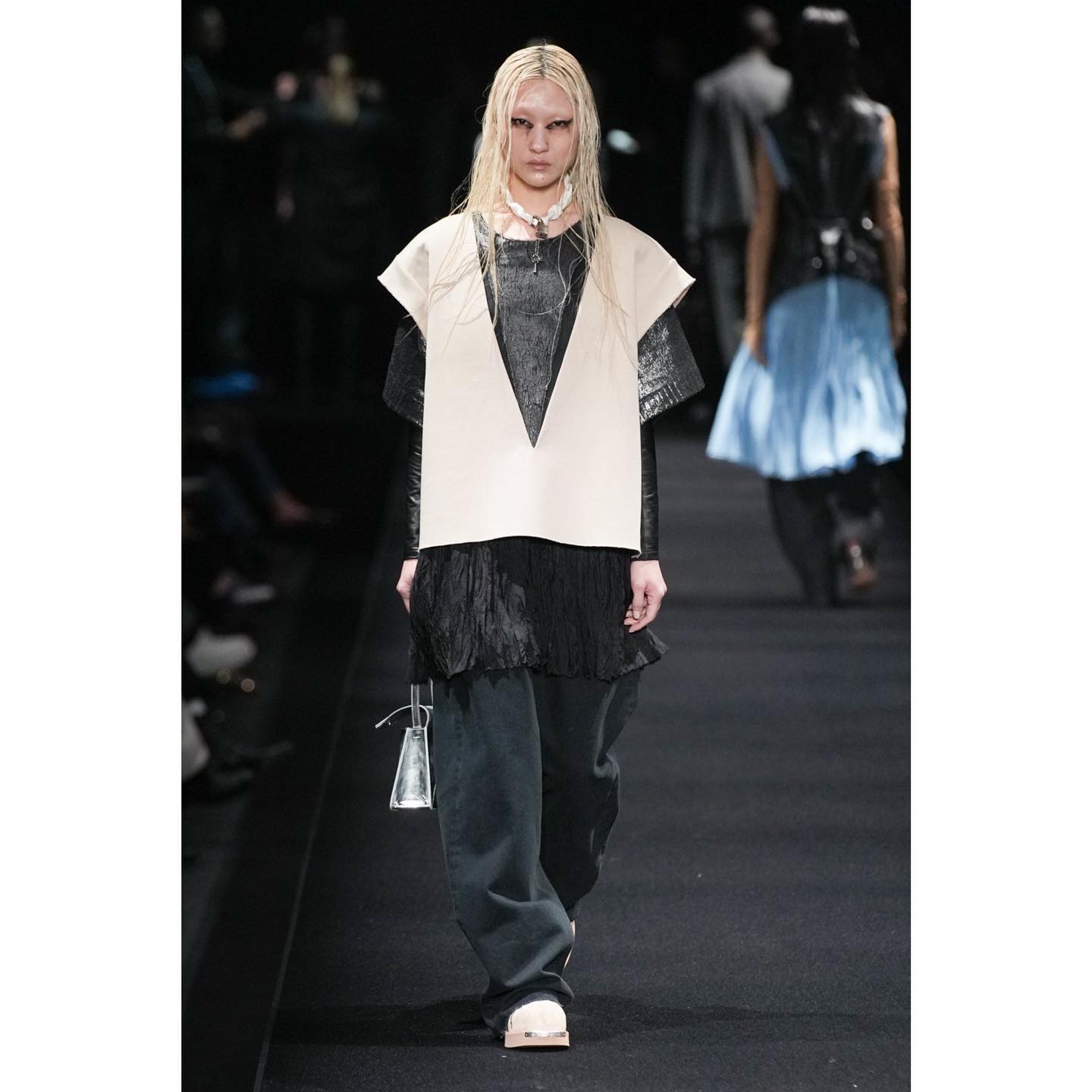 Aoi (@aoi712 ) for MM6 Maison Margiela FW23. Styling by Anna Pesonen, casting by Leila Azizi for suūn.