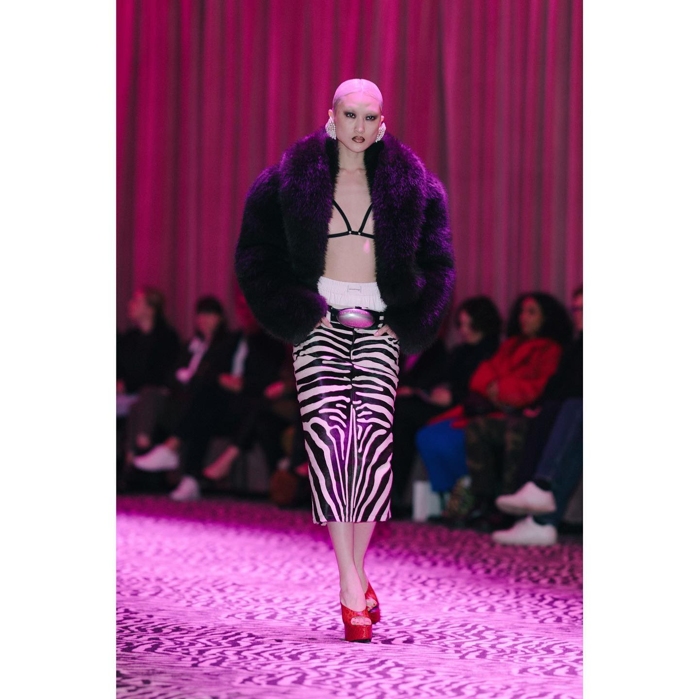 Aoi for Alexander Wang FW23. Hair by Evanie Frausto, make-up by Ana Takahashi, casting by Anita Bitton for Establishment.
