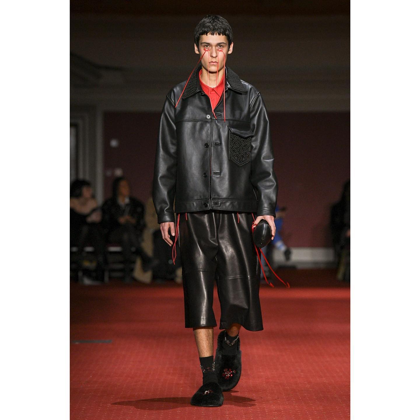 Bruno (@bruno_krahl ) for Simone Rocha FW23. Styling by Robbie Spencer, casting by Samuel Ellis for DM Casting.