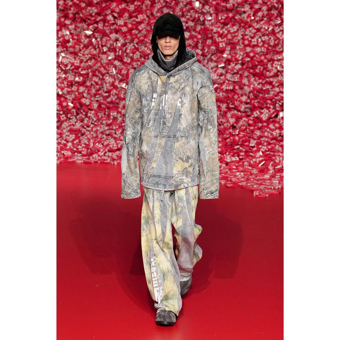 Kaplan (@kapo.h ) for Diesel FW23. Styling by Ursina Gysi, casting by Establishment.