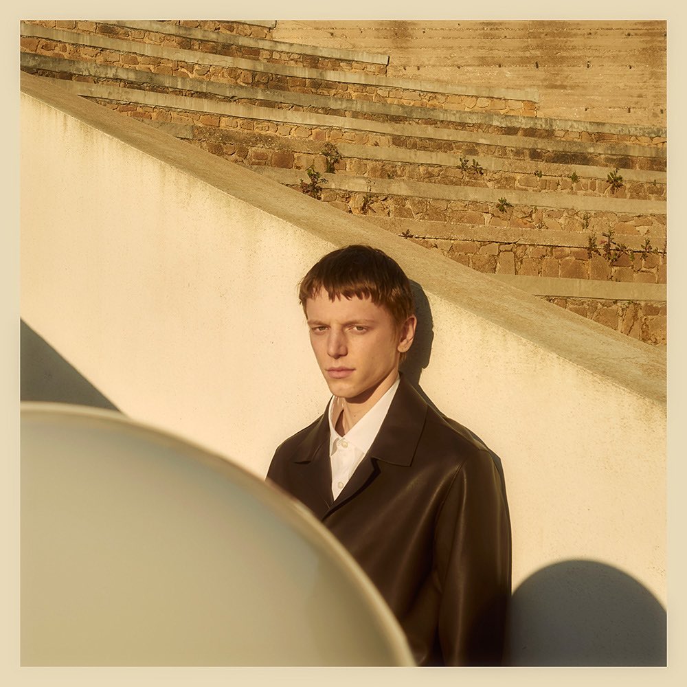 Igor (@igor_v_w ) for Massimo Dutti Studio. Photography and Video Direction by Hunter & Gatti, styling by Ildara Cuiñas, hair by Sébastien Richard.