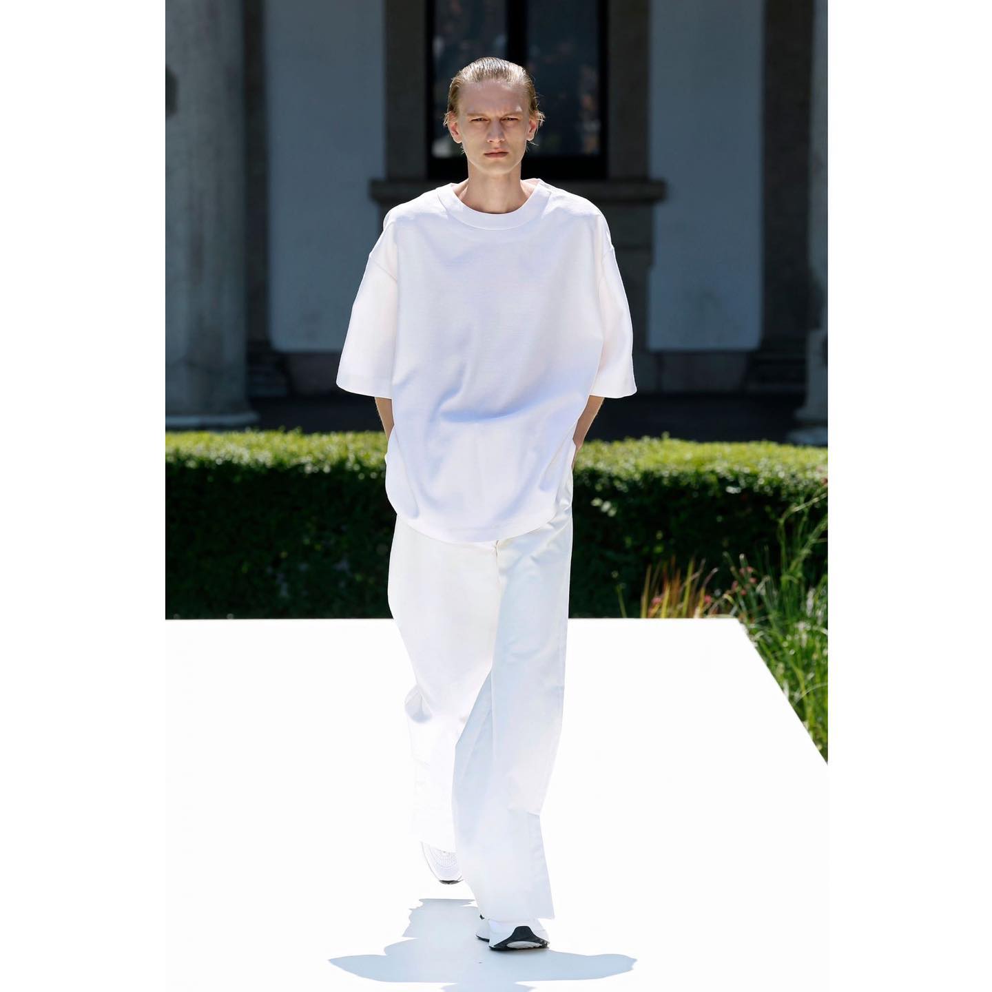 Jannis (@jannishanselmann ) for Valentino SS24. Styling by Joe McKenna, hair by Guido Palau, make-up by Pat McGrath, casting by Carlo Savoldi and Patrizia Pilotti.