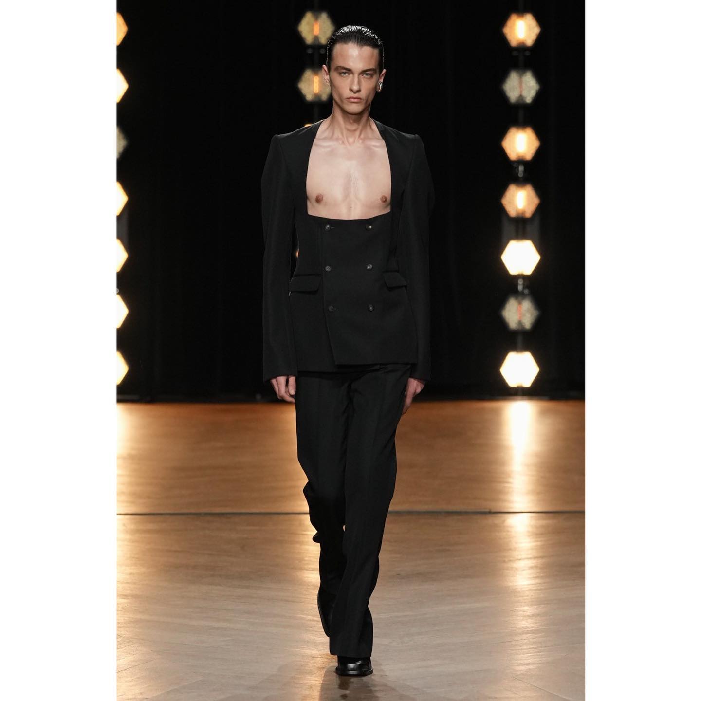 Viktor K (@viko63 ) opening for Egonlab SS24. Hair by Ramona Eschbach, make-up by Patrick Glatthaar, casting by Arthur Méjan.