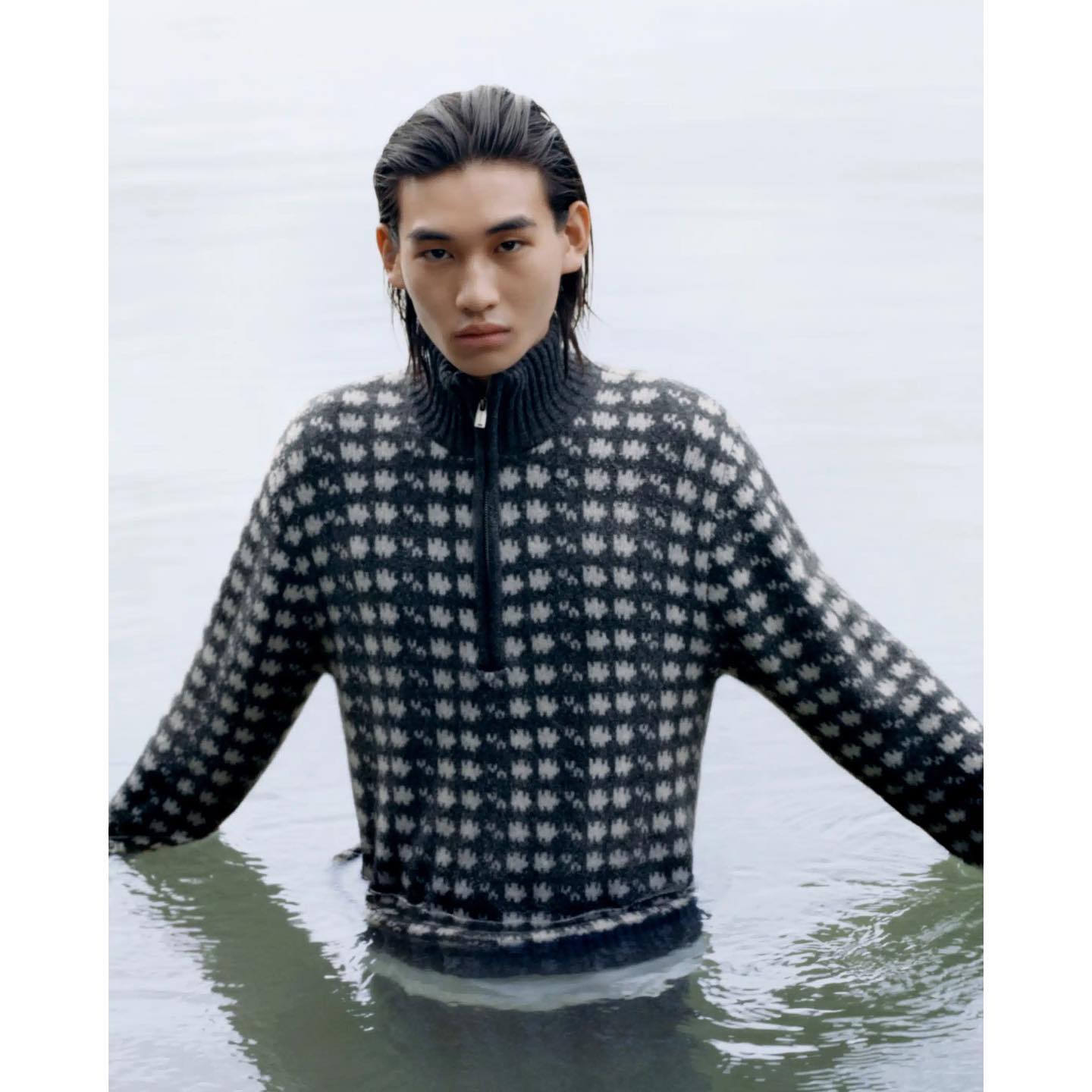 Edwin (@drowning.lessons__ ) for Holzweiler FW23 Campaign. Photography by Phil Engelhardt, styling by Fran Burns, hair by Franziska Presche, make-up by Niamh Quinn, casting by Julia Lange.