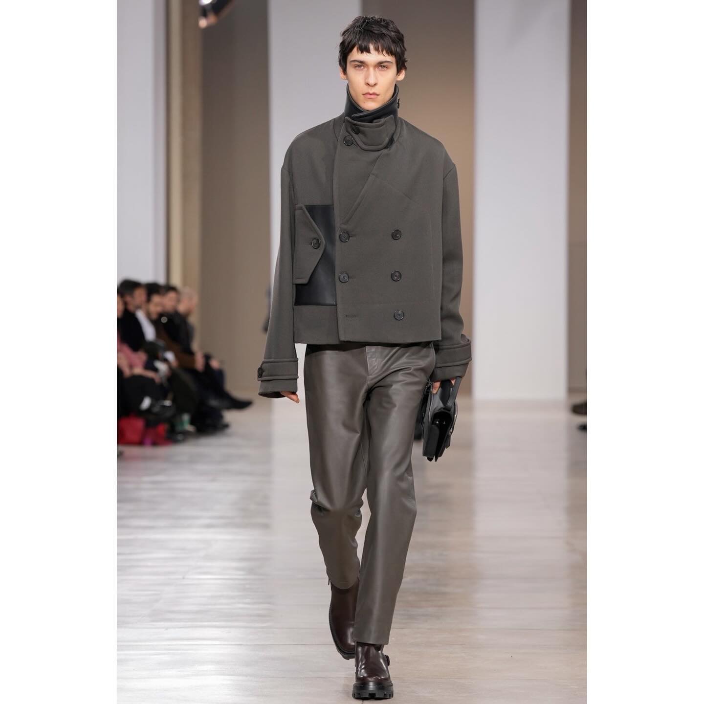 Bruno (@bruno_krahl ) for Hermes FW24. Styling by Beat Bolliger, casting by Sophie Bruynoghe.