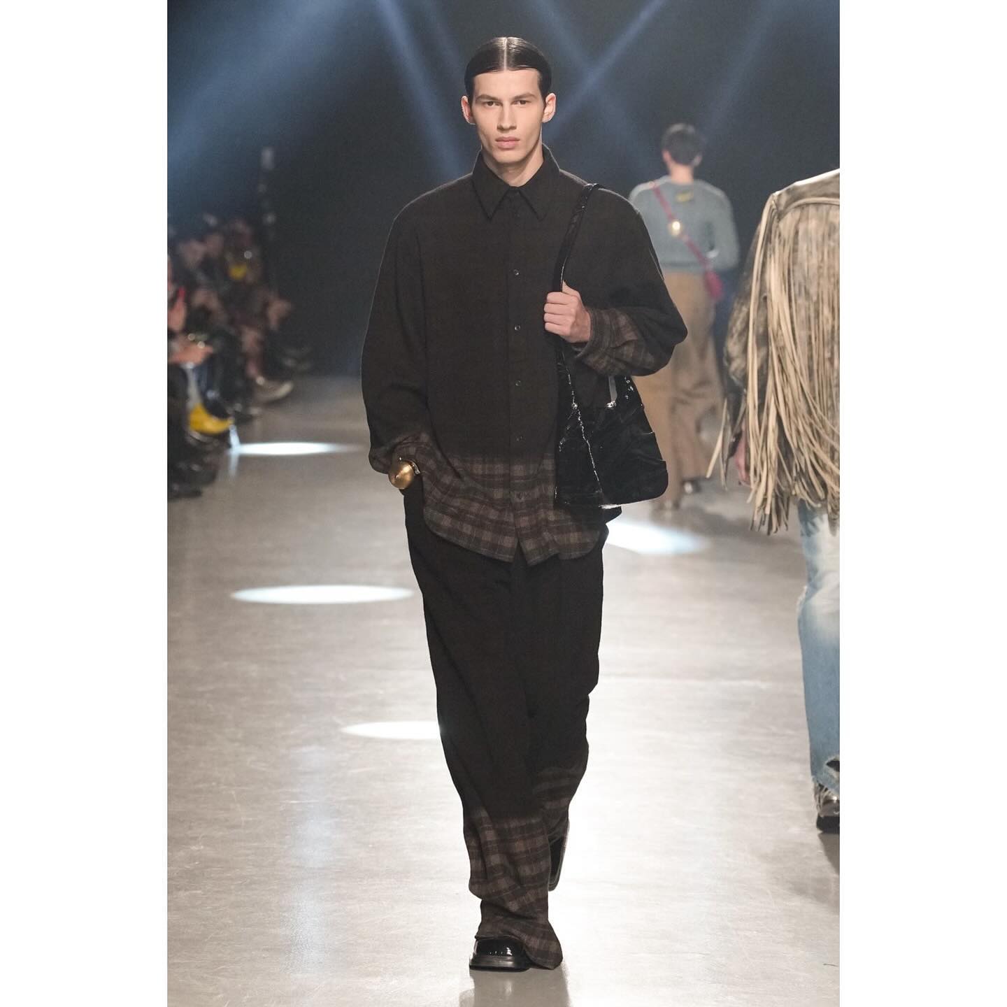 Kaplan (@kapo.h )for Egonlab FW24. Hair by Ramona Eschbach, make-up by Patrick Glatthaar, casting by Arthur Méjean.