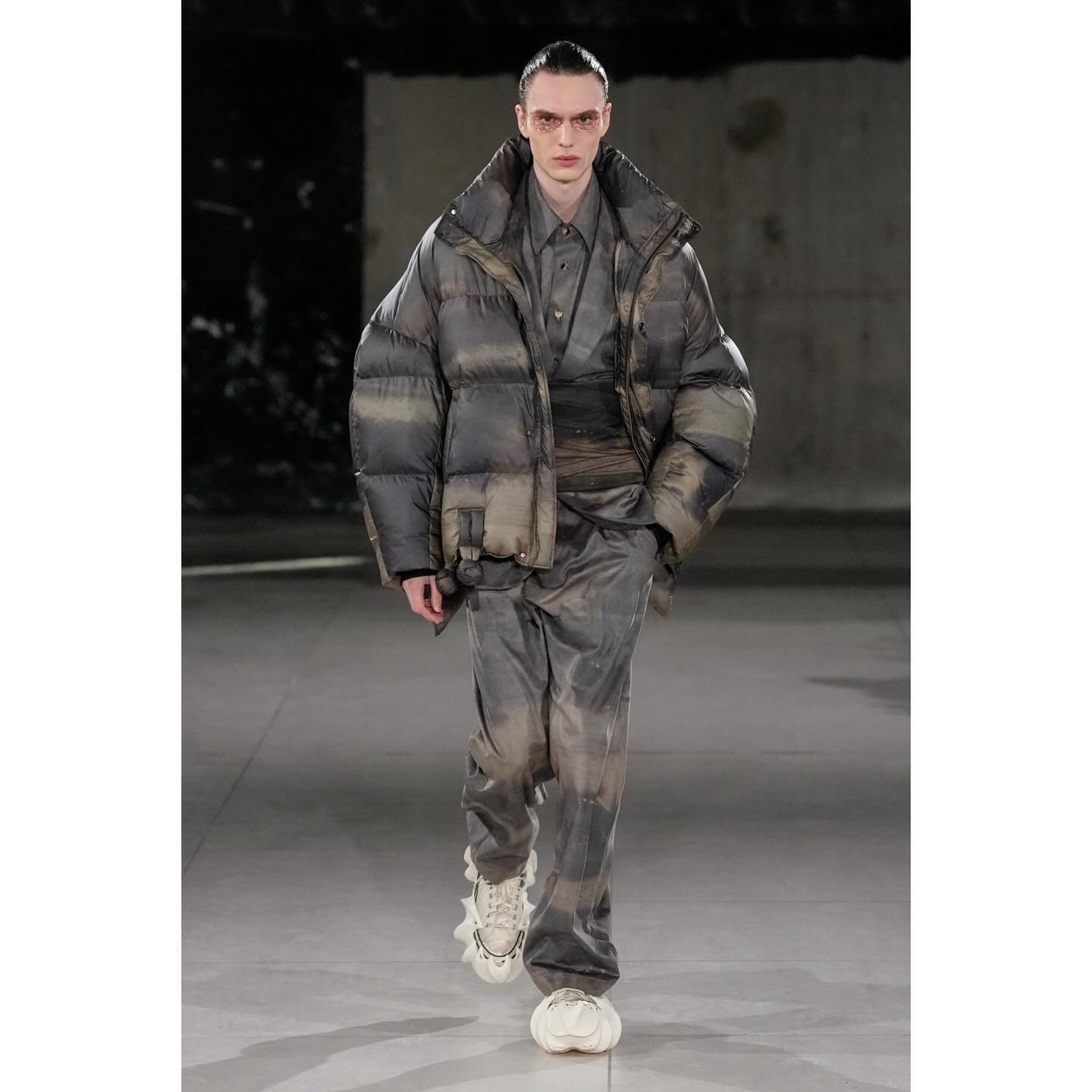 Zachary (@zacolive ) for Feng Chen Wang FW24. Styling by Anders Solvsten Thomsen, casting by Manon Sassy.