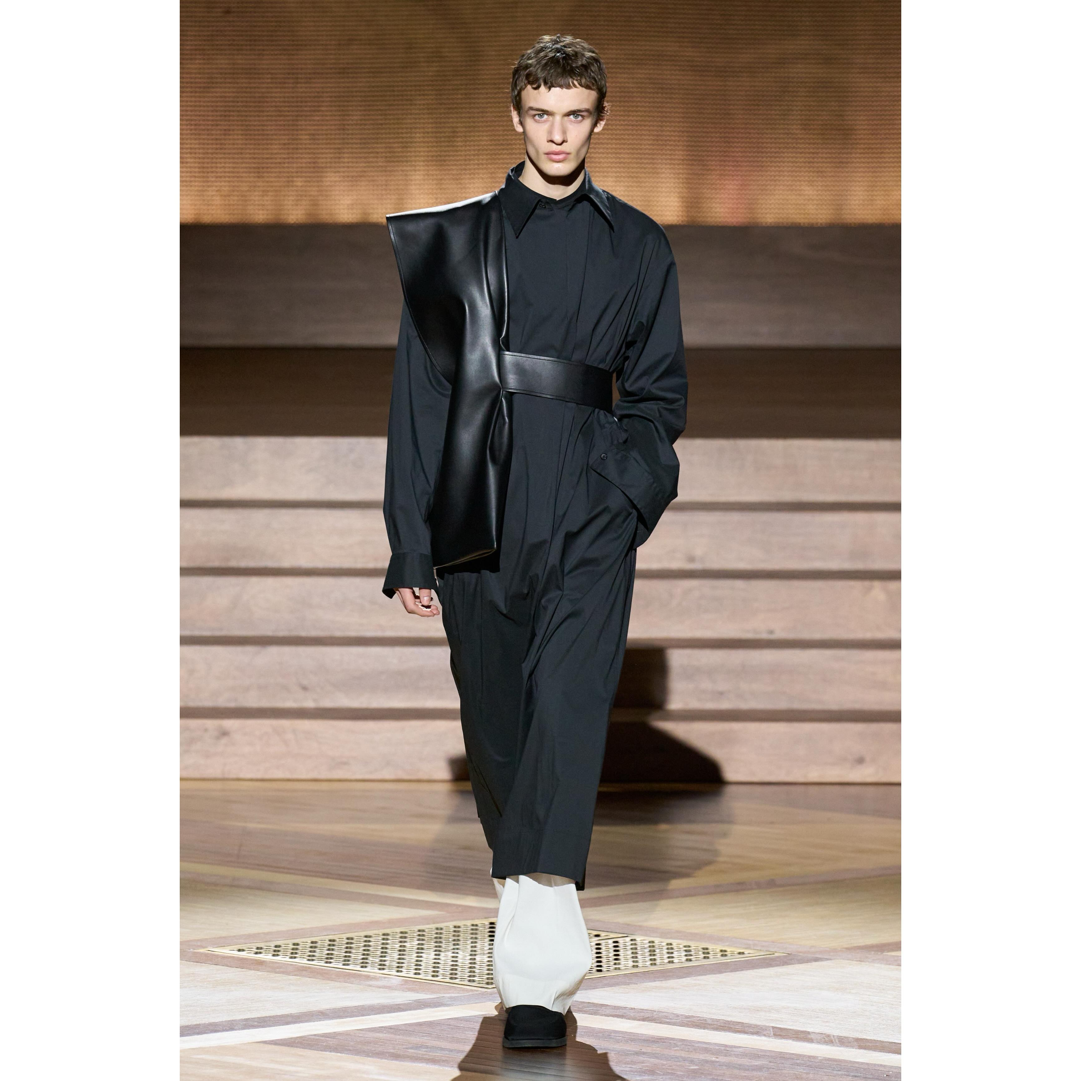 Leo (@leo.cremer ) for Issey Miyake FW24. Styling by Brian Molloy, hair by Anthony Turner, make-up by Anthony Preel, casting by Midland.