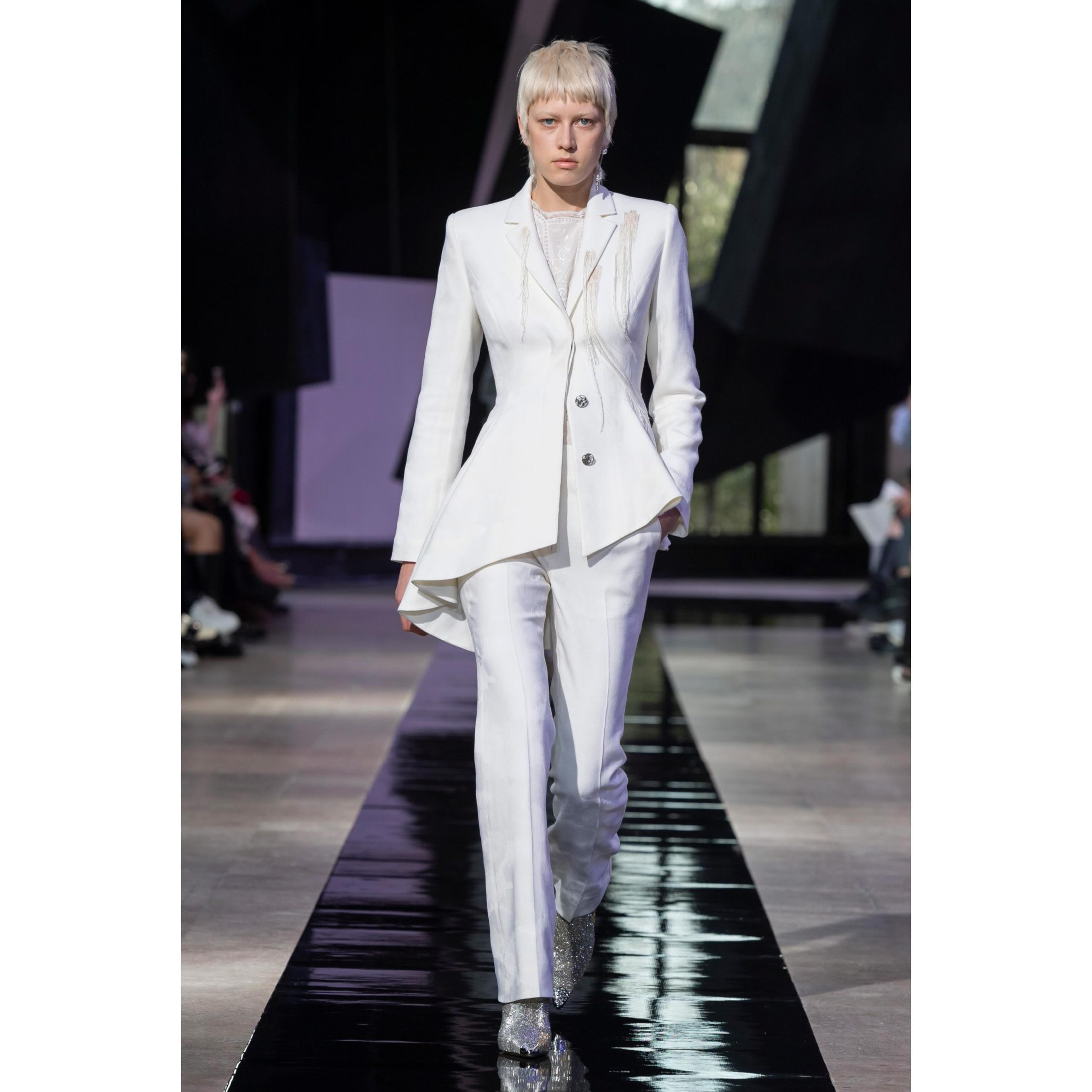 Nikita (@nikita_ypersiel ) for Shiatz Chen FW24. Styling by Veronique Didry, casting by Shaun Beyen.