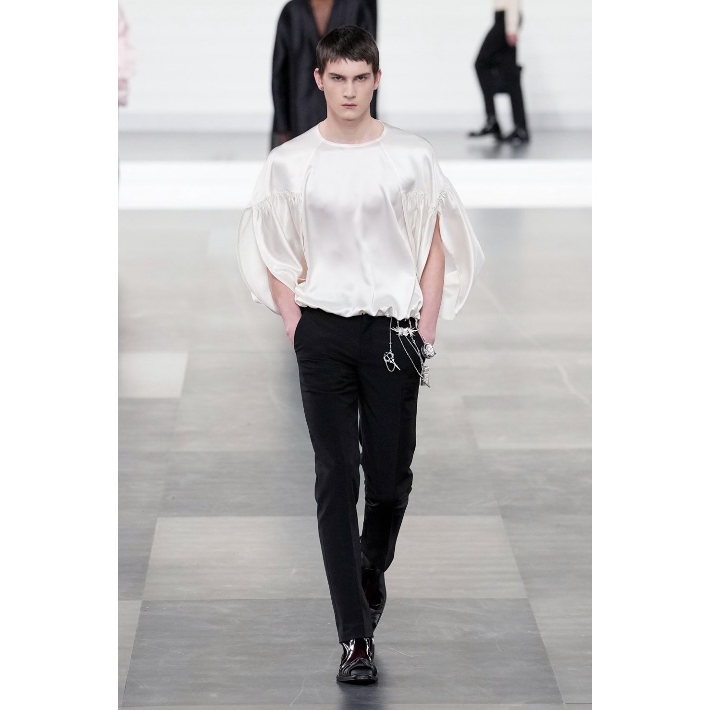 Jakob Z (@jakob.knrd ) for Dior AW25. Creative direction by Kim Jones, styling by Melanie Ward, hair by Guido Palau, makeup by Peter Phillips, casting by Shelley Durkan.
