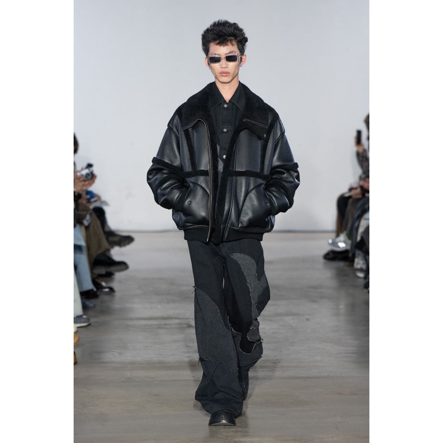 Longyu (@lianou_tudou ) for Feng Chen Wang AW25. Styling by Anders Soelvsten Thomsen, casting by MSC casting.